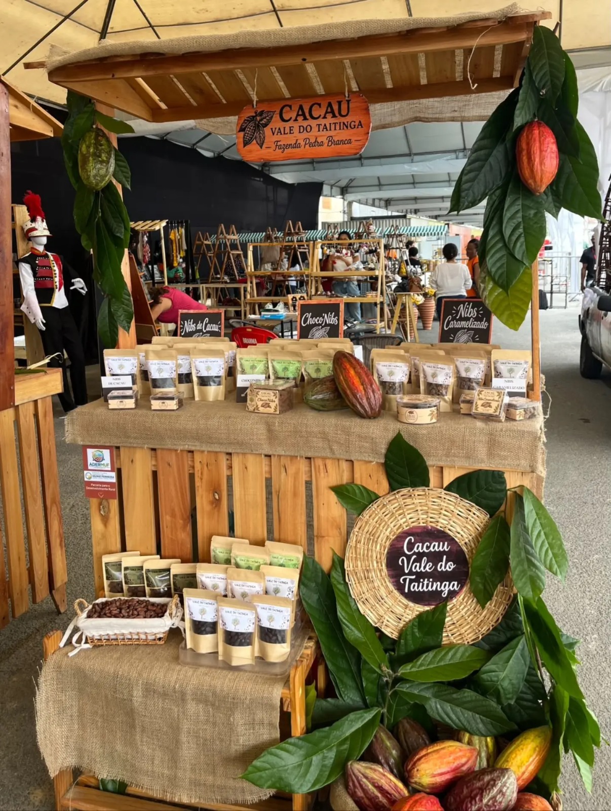 CHOCOLATE ARTESANAL DE MUNIZ FERREIRA GANHA DESTAQUE NA EXPOSAJ COM PRODUÇÃO DO CACAU À BARRA CHOCOLATE ARTESANAL DE MUNIZ FERREIRA GANHA DESTAQUE NA EXPOSAJ COM PRODUÇÃO DO CACAU À BARRA