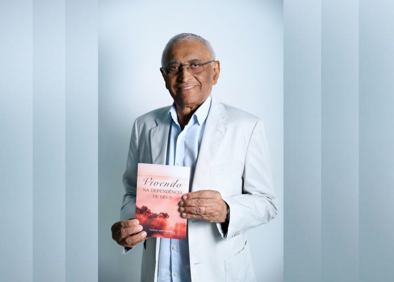 PR. JOSÉ VIEIRA LANÇA LIVRO “VIVENDO NA DEPENDÊNCIA DE DEUS” EM SANTO ANTÔNIO DE JESUS